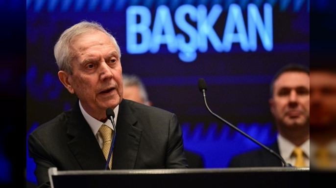 Aziz Yıldırım’dan kampta ikinci toplantı