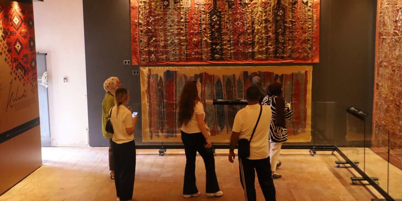 Sivas'ın 752 yıllık medresesine ziyaretçi akını