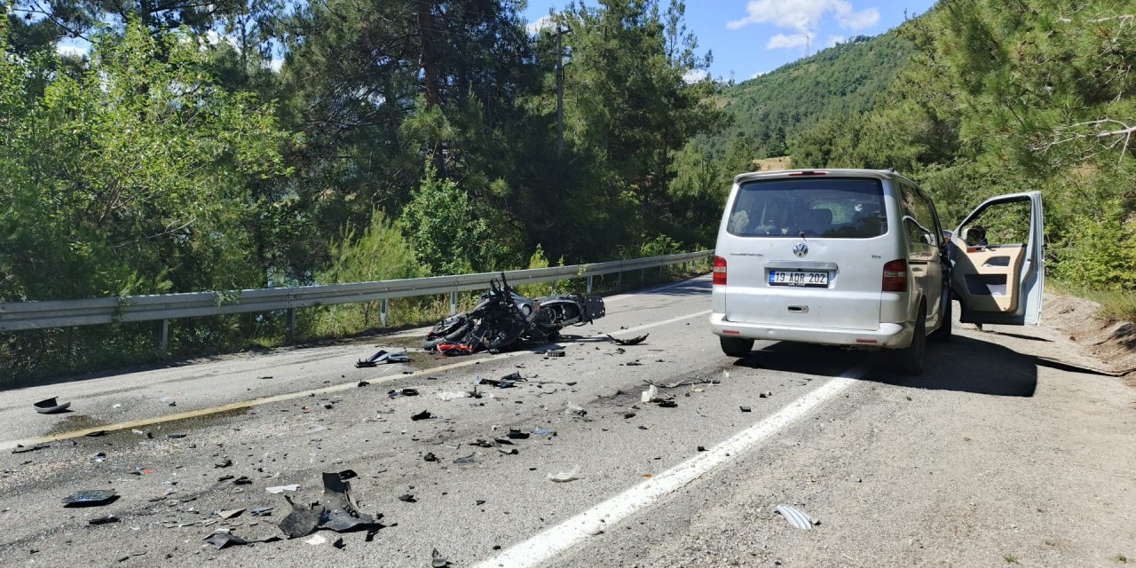 Motosiklet sürücüsü kazada öldü