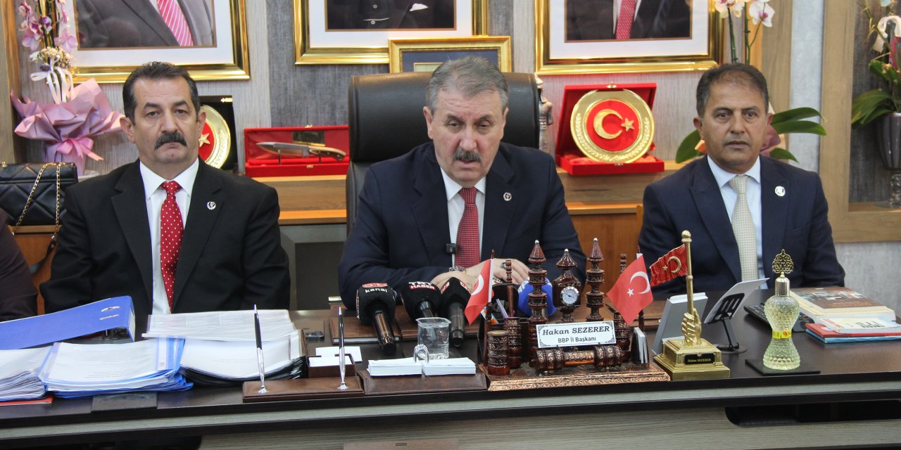 BBP Genel Başkanı Destici Sivas'ta sert konuştu: İstanbul Barosu sapkınlığa sahip çıkmıştır