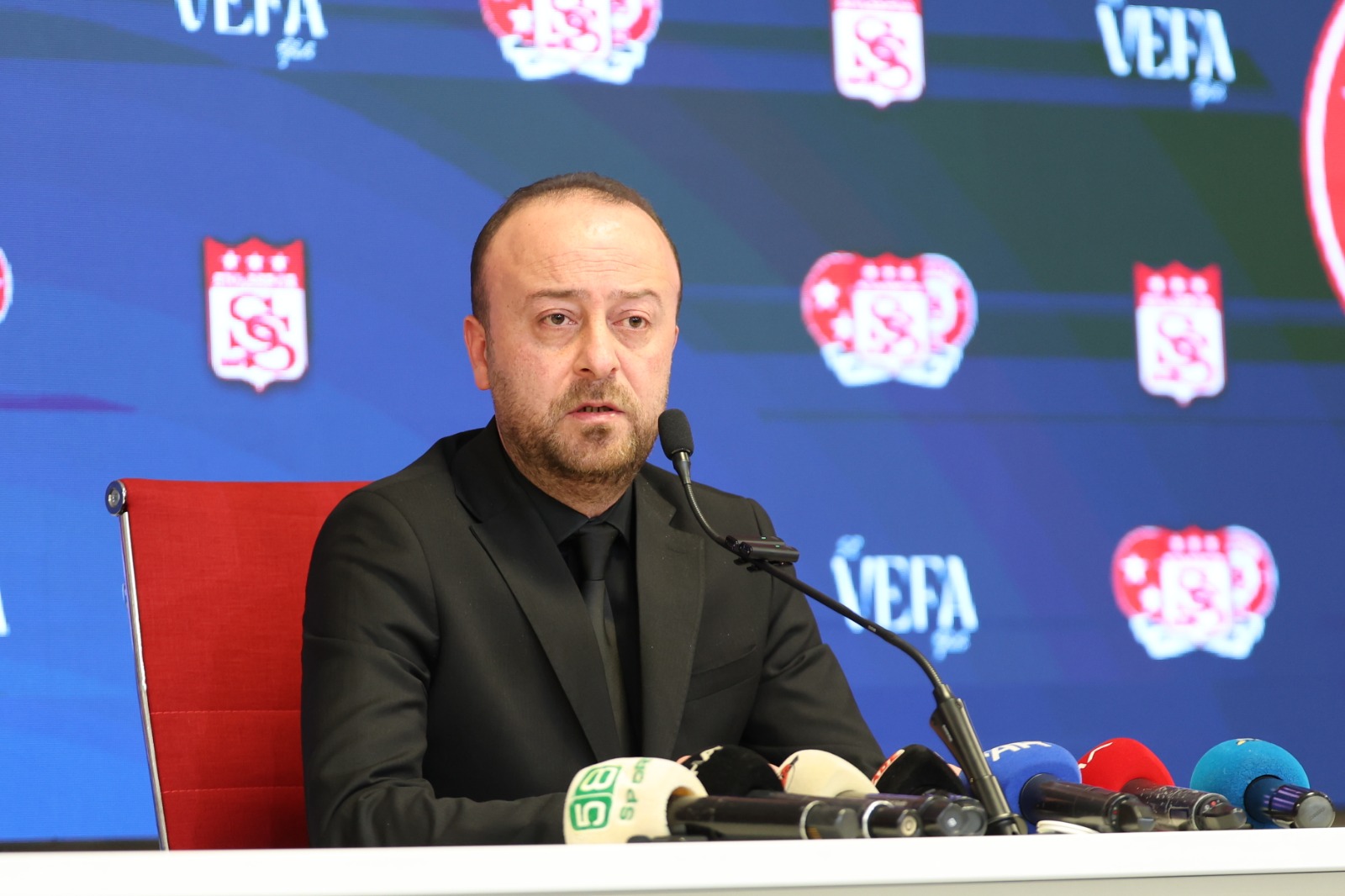 Özçoban listeyi hazırlıyor