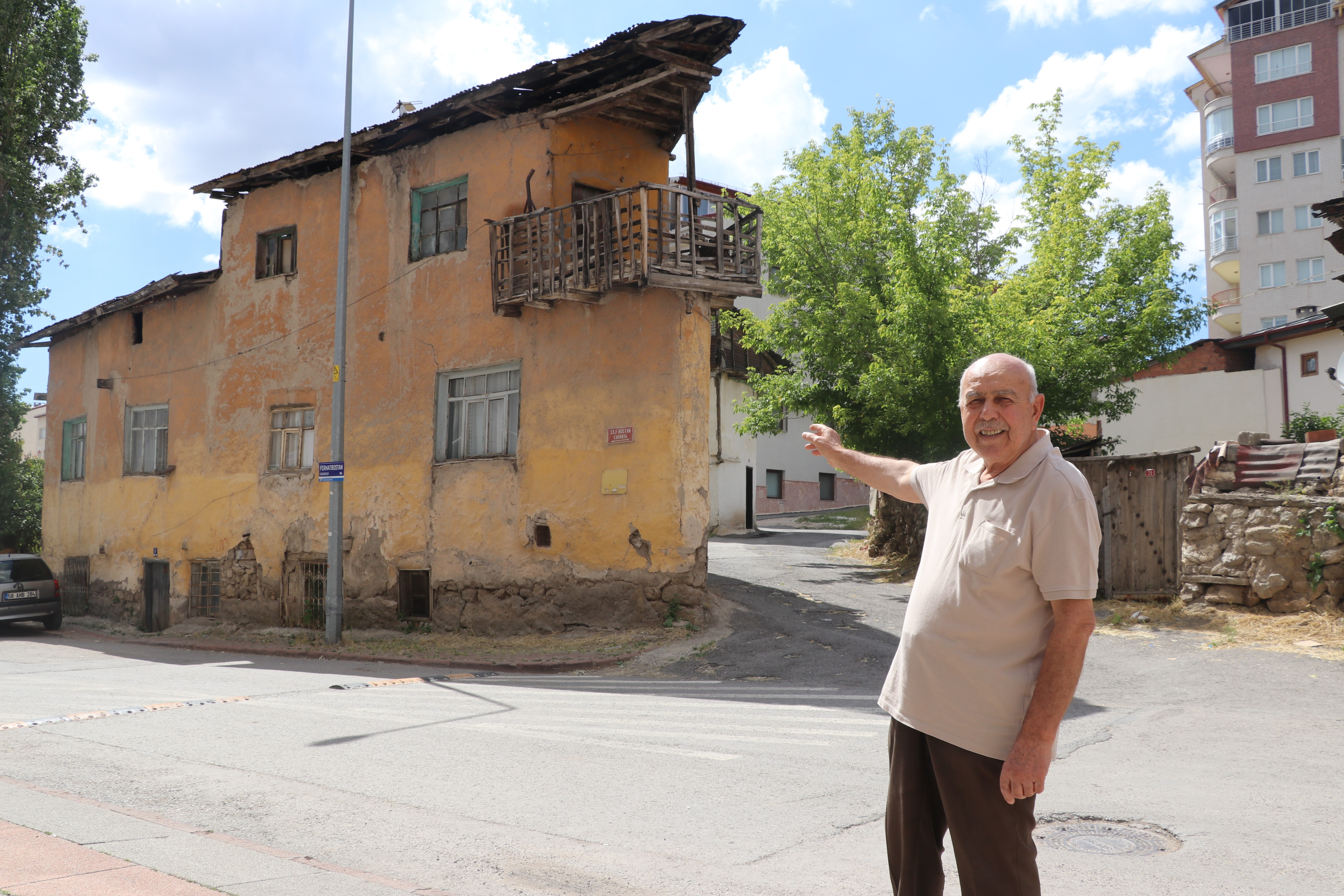 Sivas’ta “aşk gemisi” olarak bilinen ev dikkat çekiyor