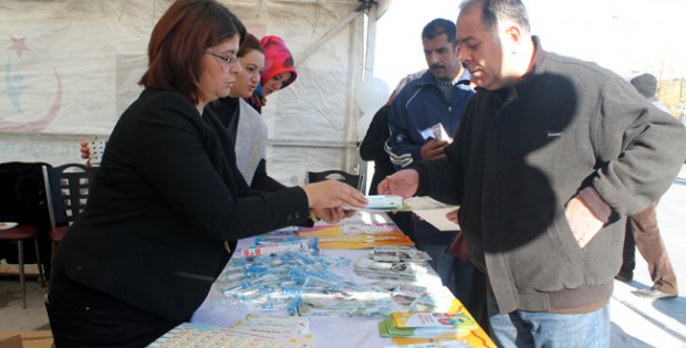 BEDAVA DİŞ FIRÇASI VE  MACUN DAĞITTILAR