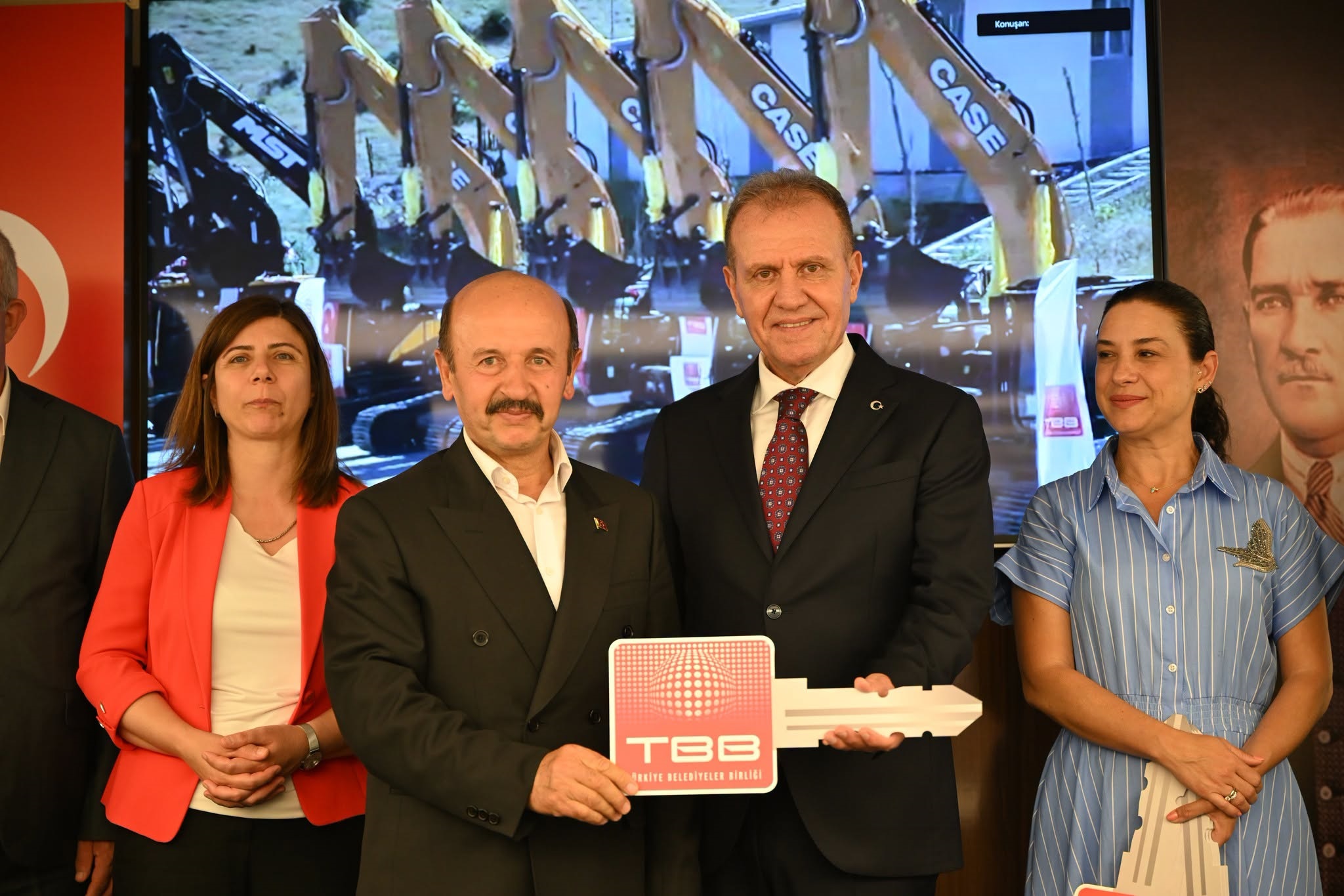 Şarkışla Belediyesi’ne yeni hizmet aracı