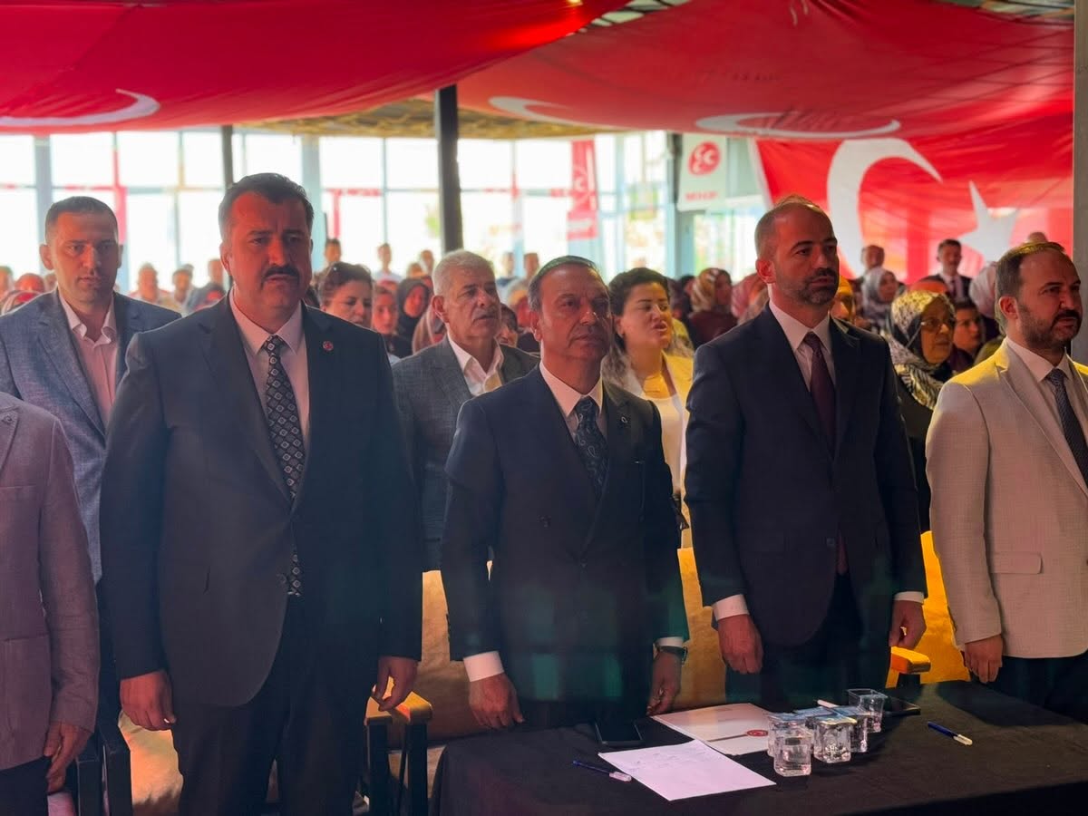 MHP Suşehri İlçe Başkanlığına Yasin Ayvaz seçildi