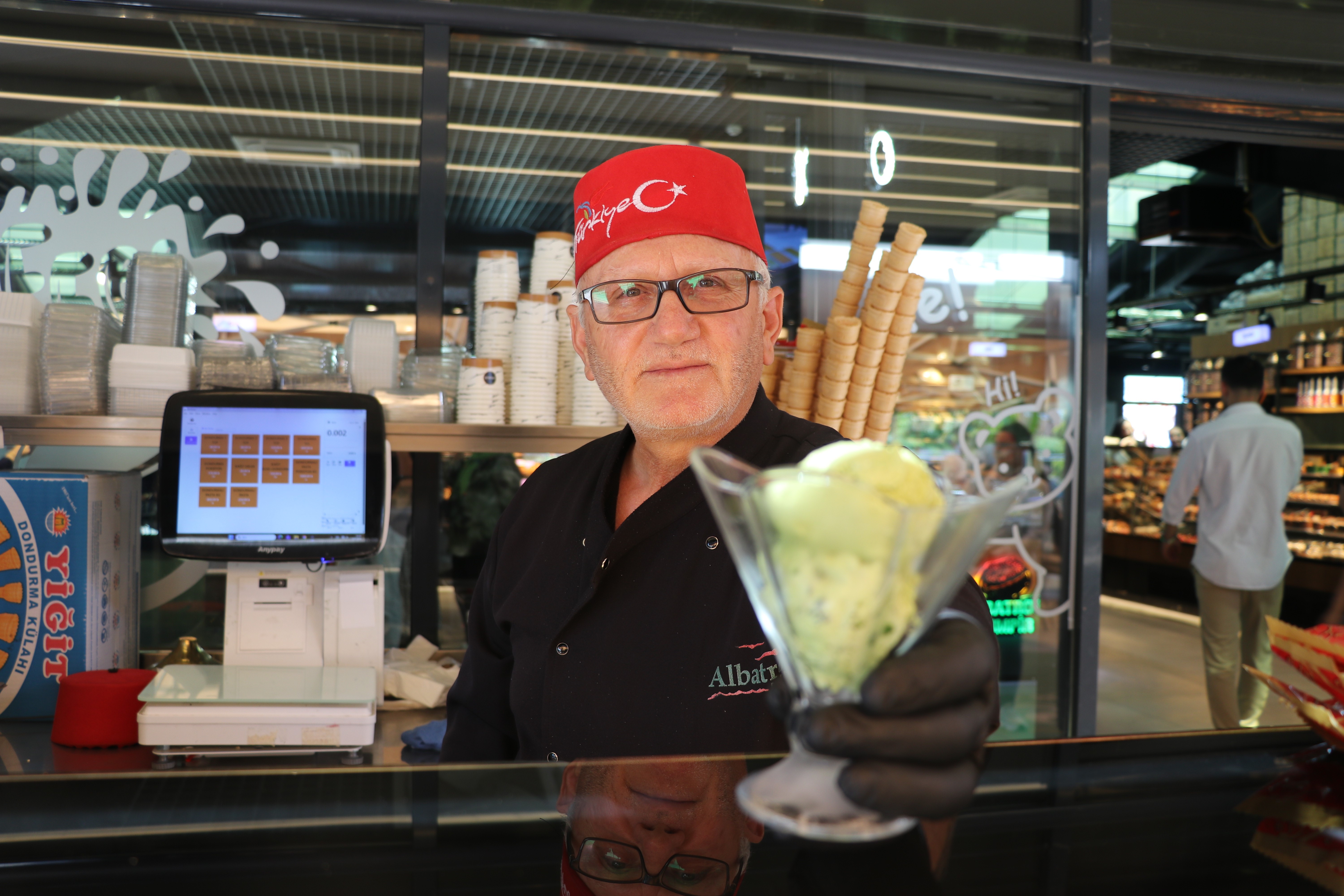 Bu kez tabakta değil, külâhta: Madımak