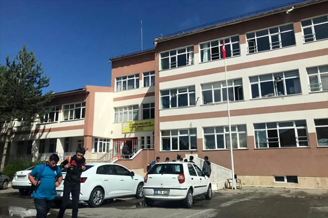 HIRSIZLAR KAMERA KAYIT CİHAZINI DA ÇALDI