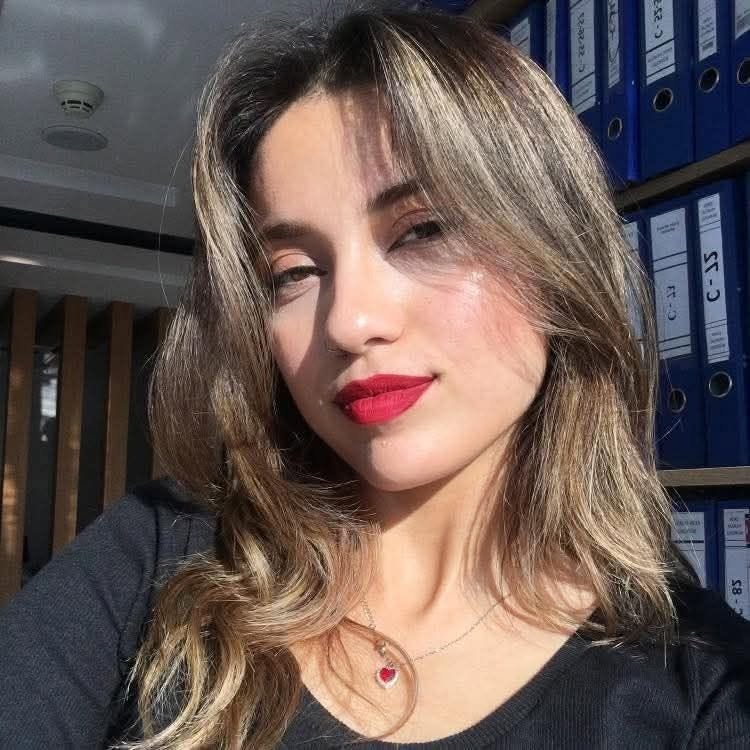 24 yaşındaki avukat yaya geçidinde can verdi