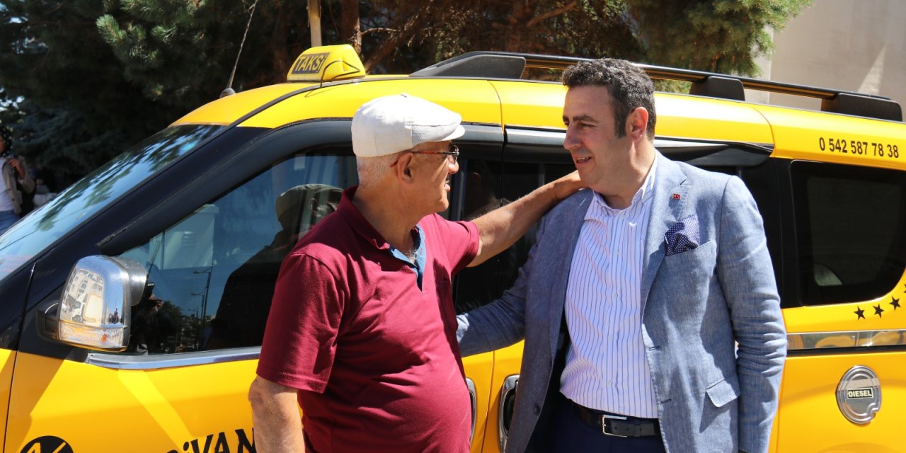 SESOB Başkanı Demirgil: Taksiciler şehrimizin temsilcisidir