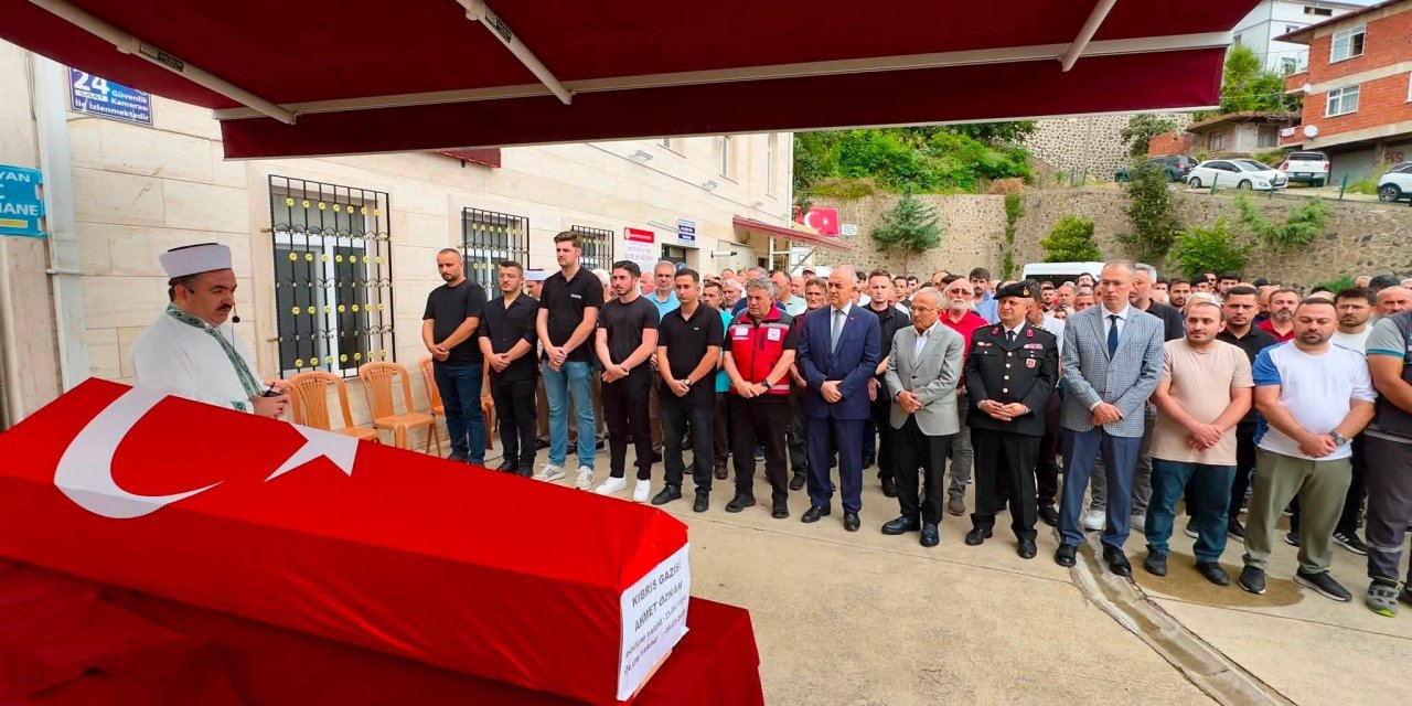 Kıbrıs gazisi son yolculuğuna uğurlandı