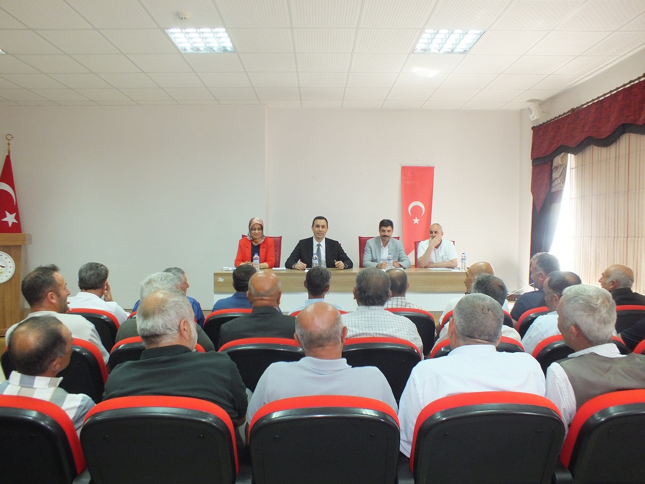 Kaymakam Avcı muhtarlarla buluştu