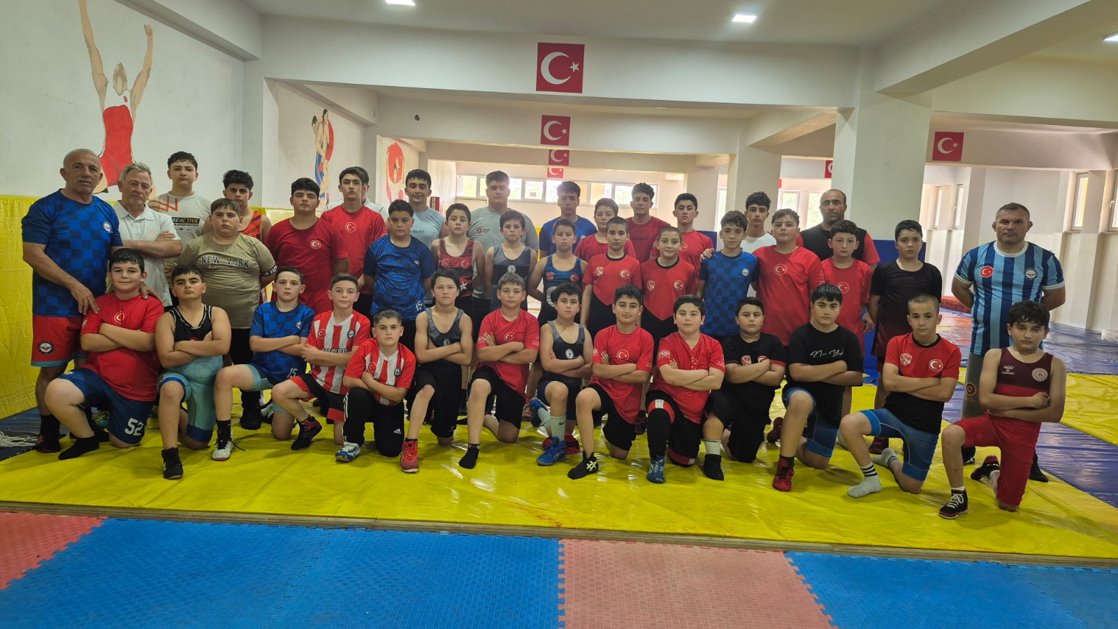 Demirspor mindere 30 sporcuyla çıkacak