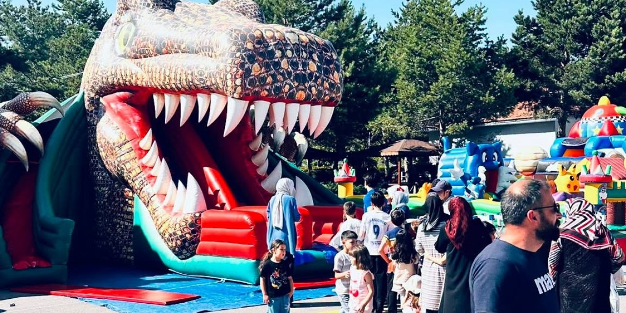 Sıcak Çermik'te çocuklar eğlenceye doydu