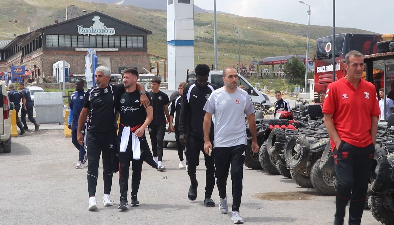 Erciyes'te dostluk karesi