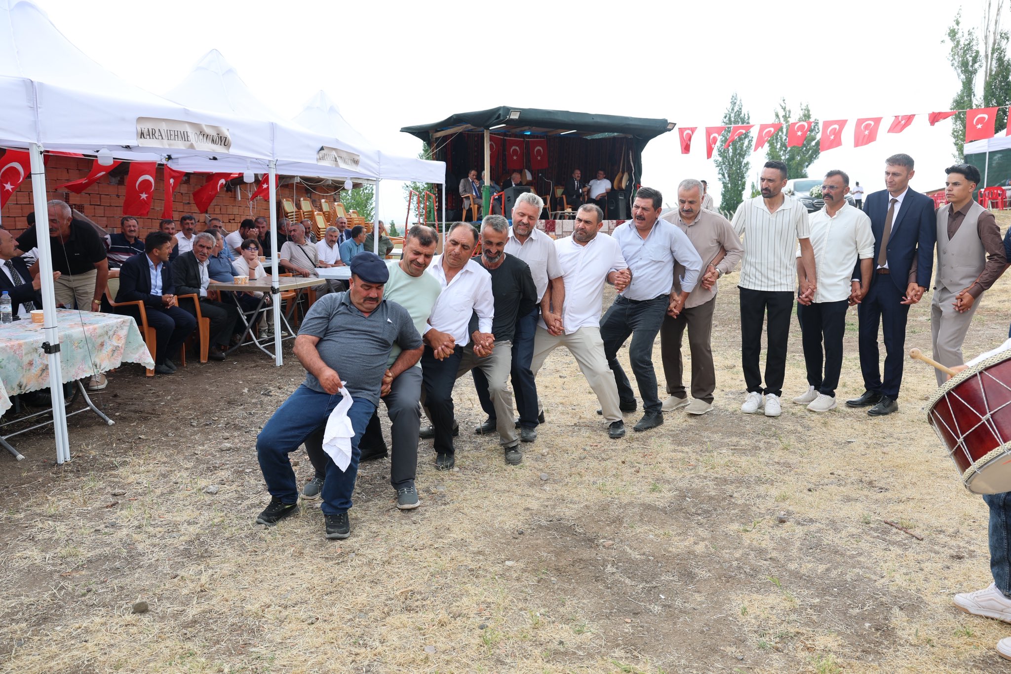 Karamehmet Köyünde Düğün Coşkusuna Vali Şimşek de Ortak Oldu