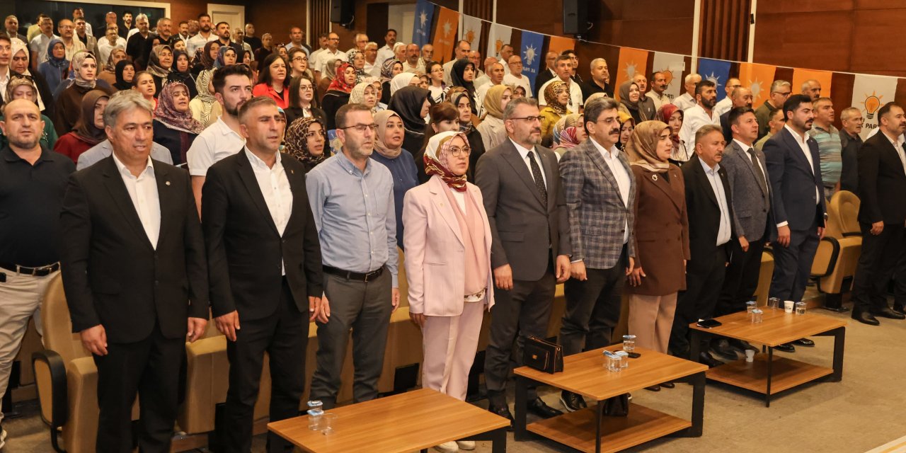 AK Parti Sivas'ta yol haritasını belirledi