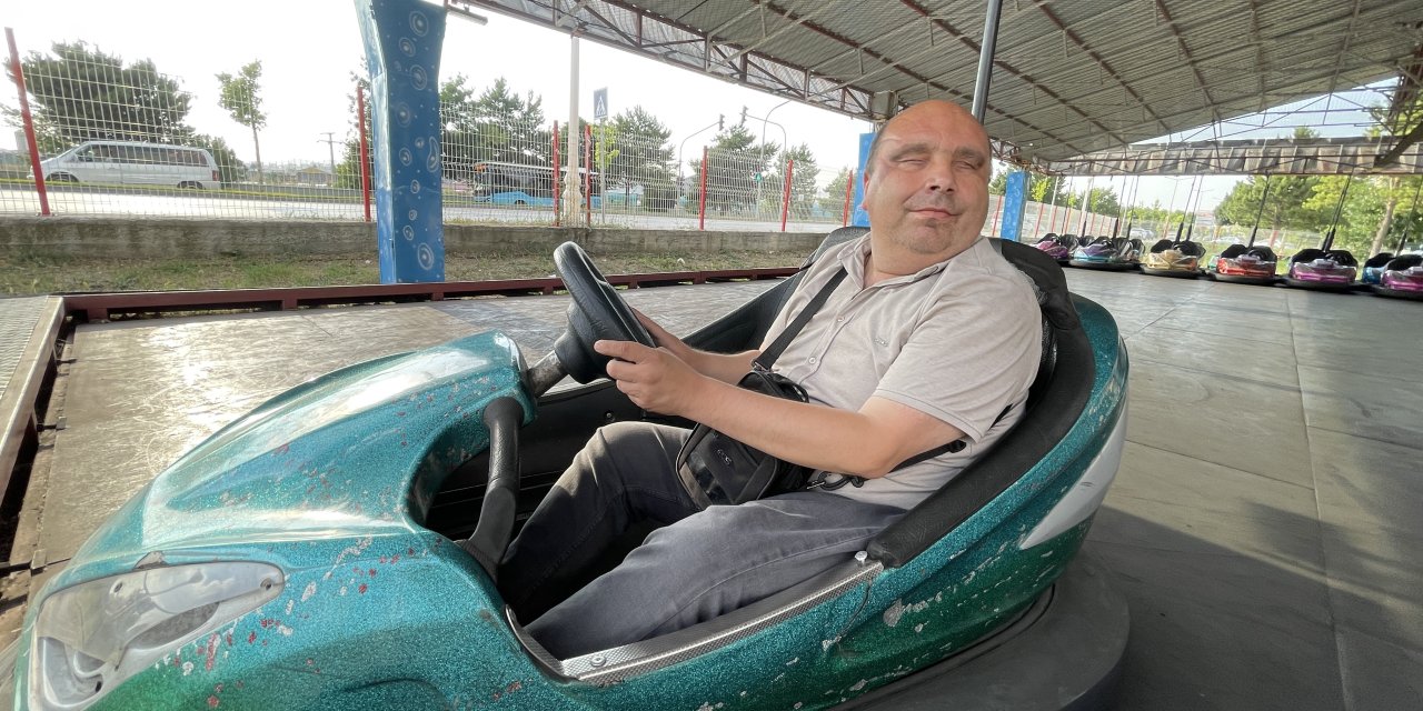 Direksiyon hayalini lunaparkta gerçekleştiriyor