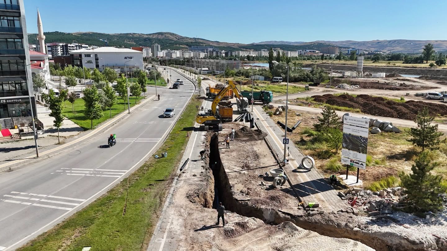 Sivas'ta altyapı mesaisi sürüyor