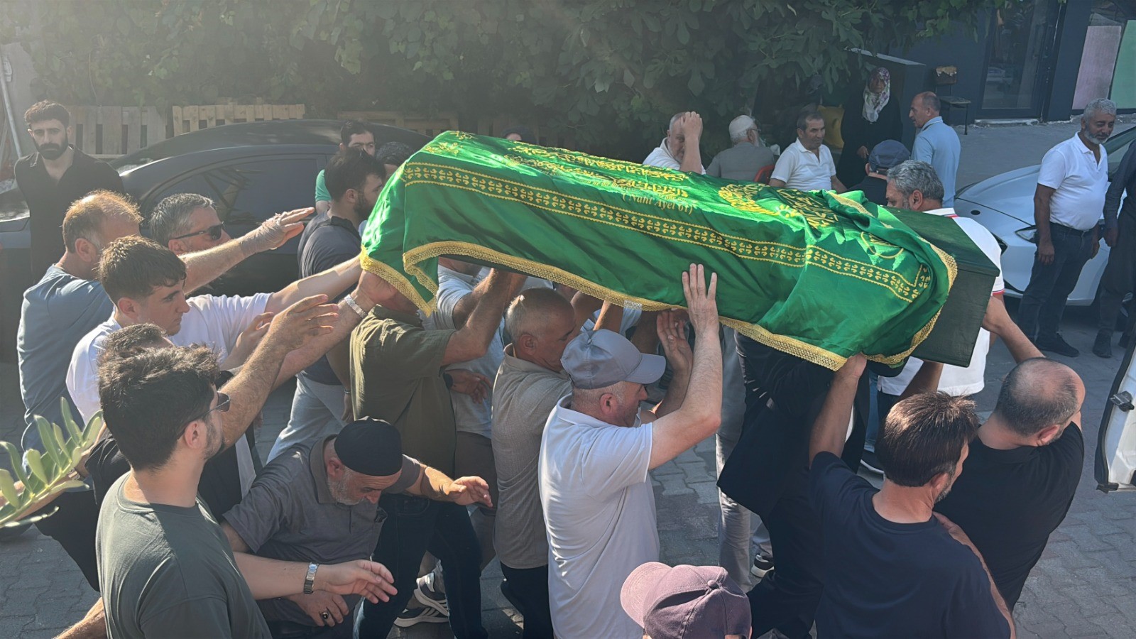 Sivas'taki kazada hayatını kaybeden Kerem Ali son yolculuğuna uğurlandı