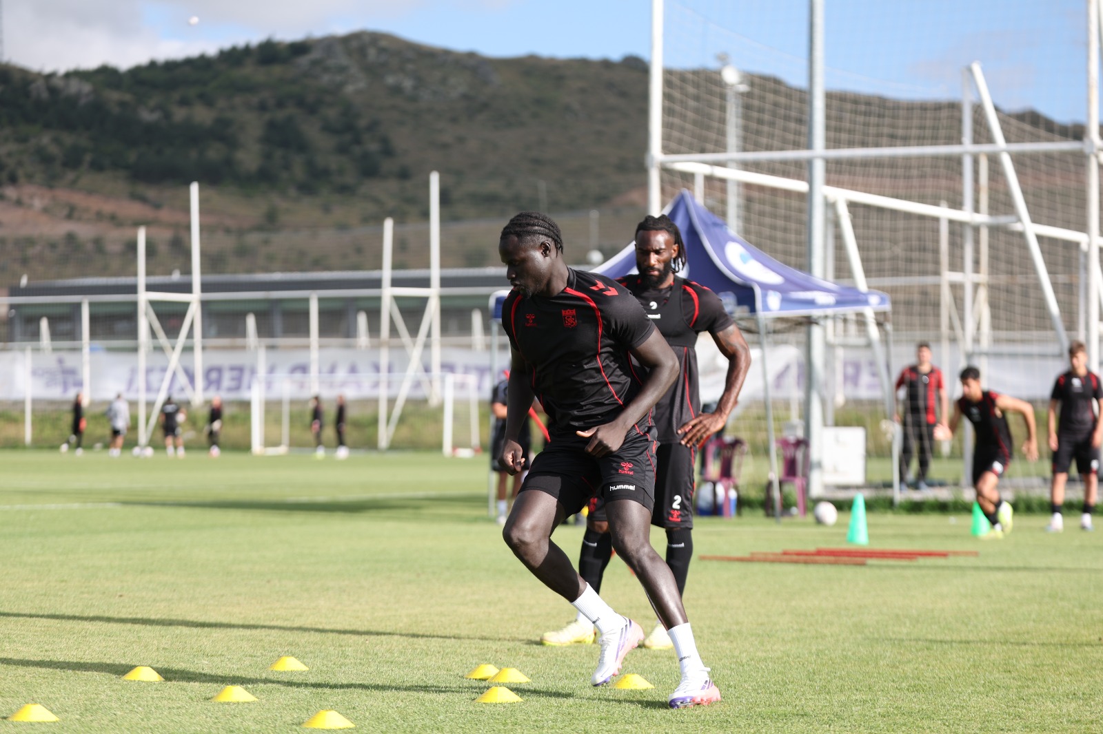 Sivasspor'da Erciyes kampı çift mesaiyle sürüyor