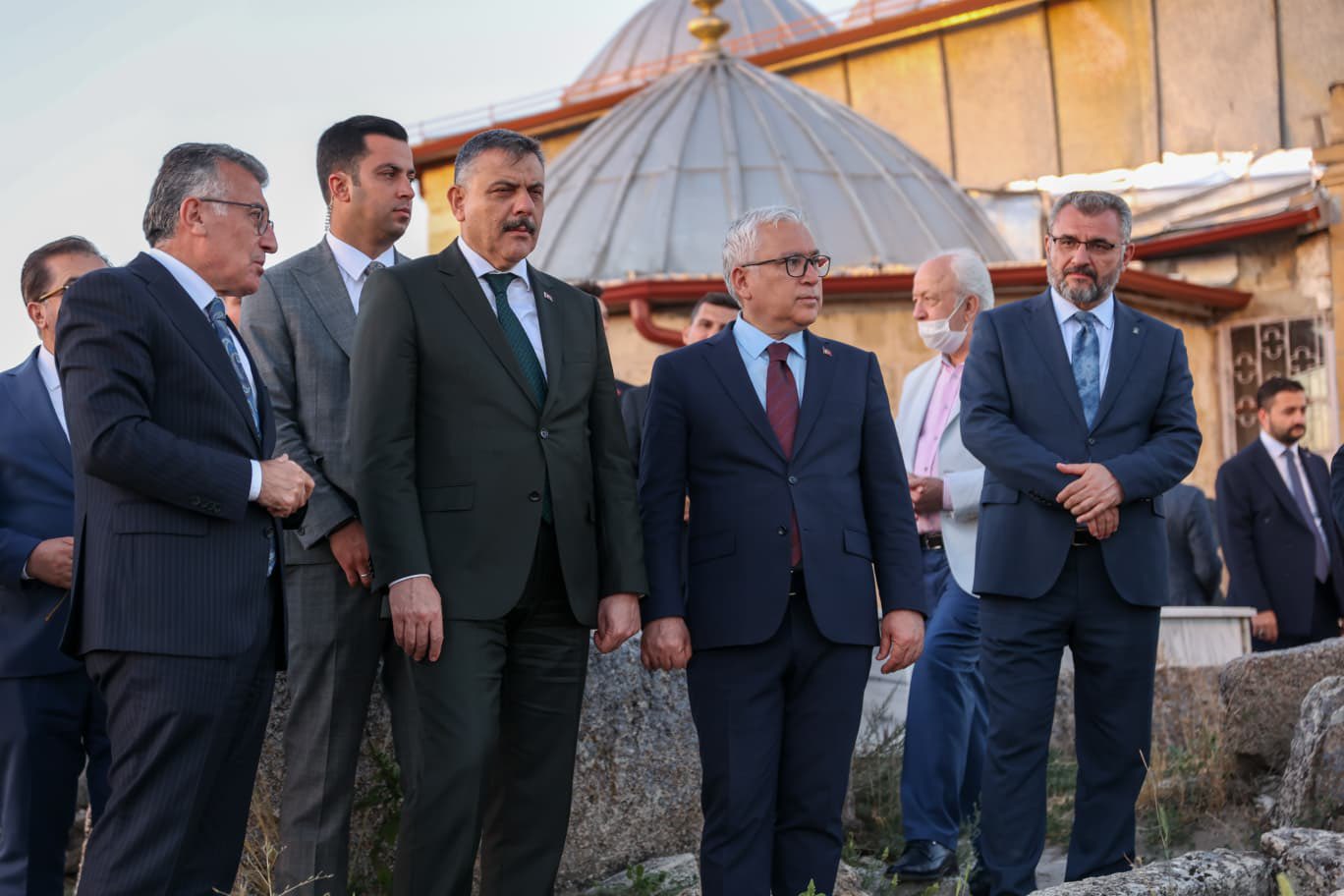 Abdullah Güler ve Bakan Çiftçi restorasyon çalışmalarını inceledi