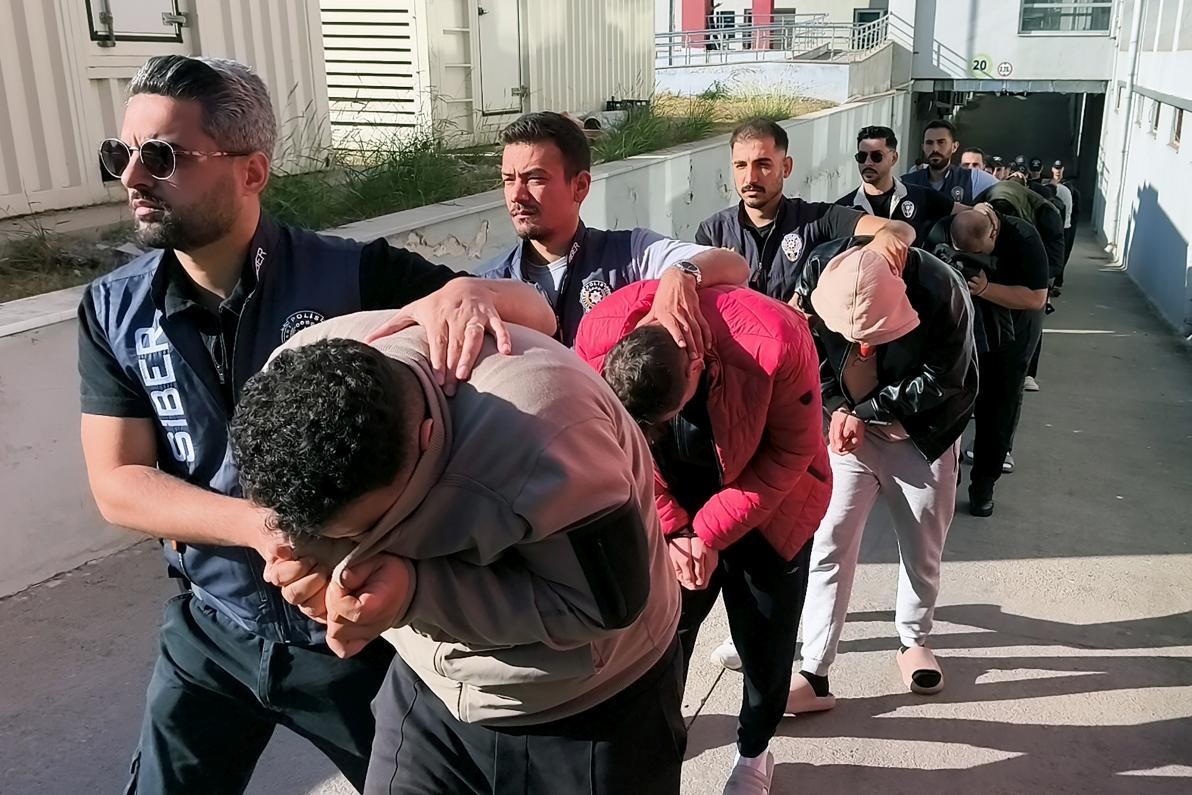 Yasa dışı bahis reklamı gönderenlere operasyon