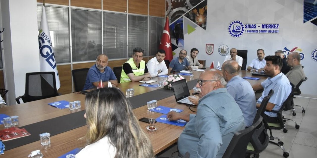 Sivas OSB'de sanayicilere bilgilendirme toplantısı