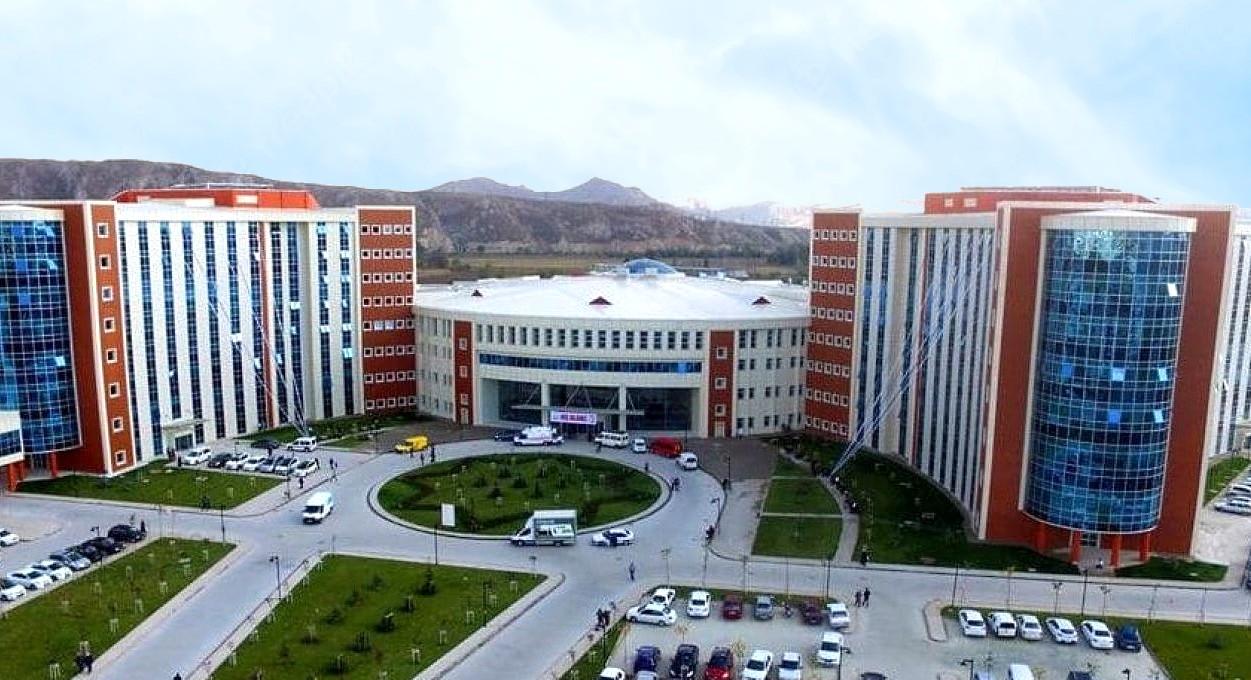 Sivas Numune Hastanesi'nde Ağustos ayı mesai dışı poliklinik takvimi açıklandı