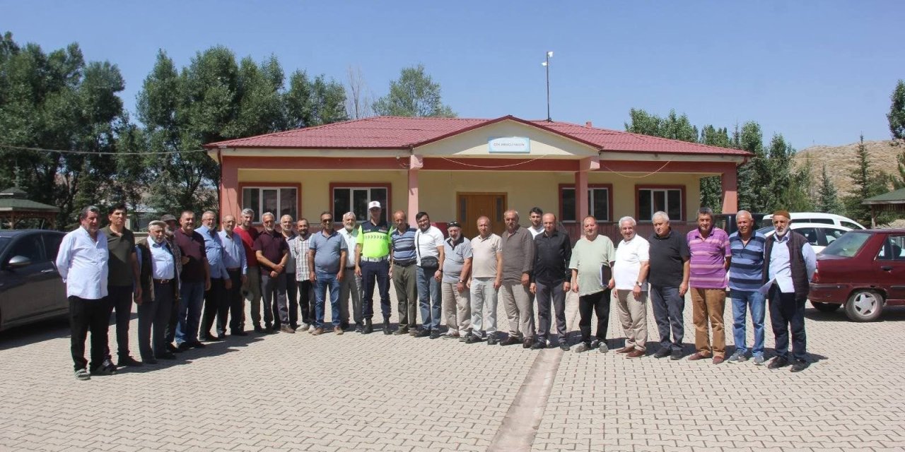 Sivas'ta çiftçilere hasat öncesi yangın ve trafik uyarısı