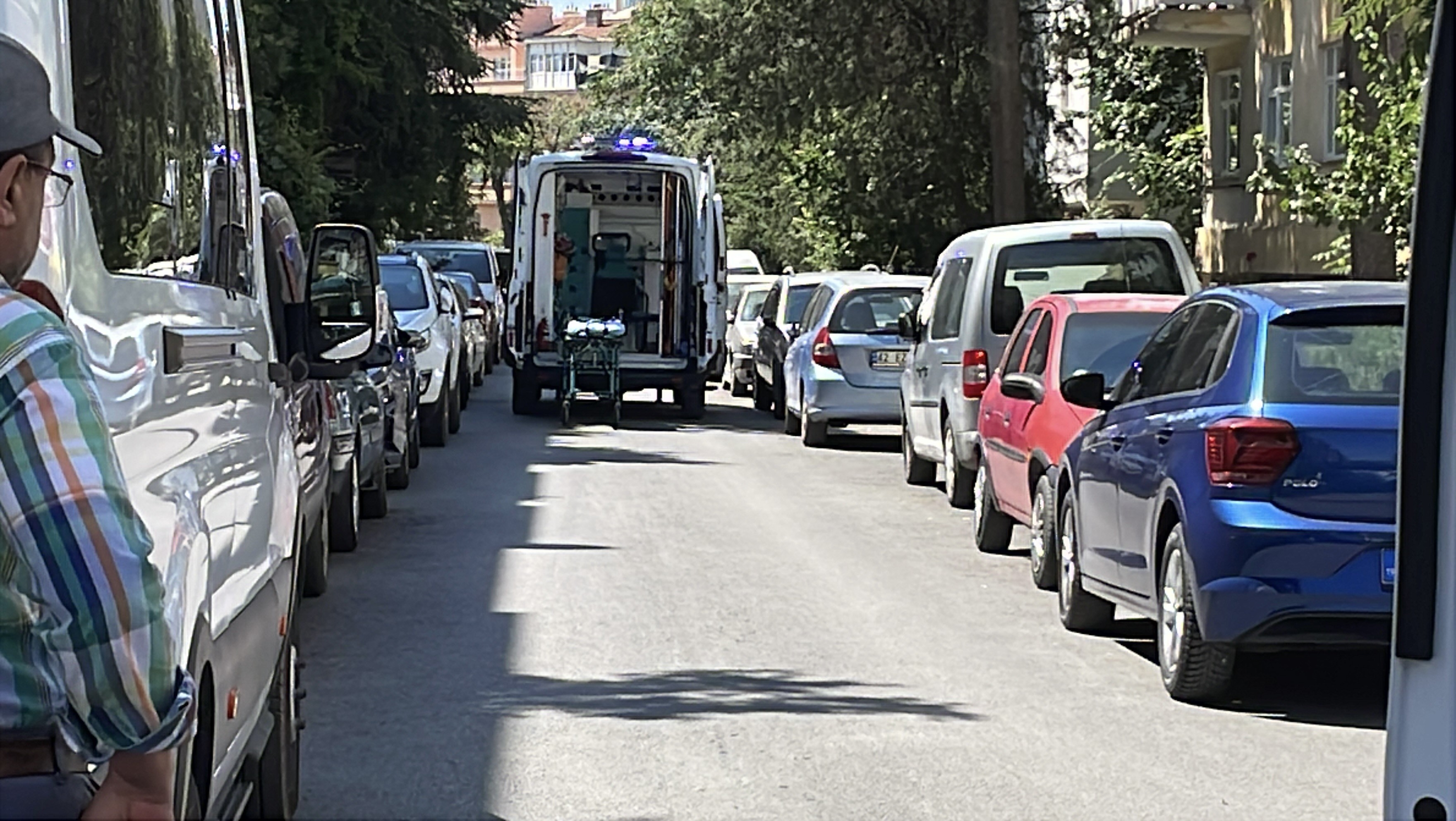 Aidat tartışması kanlı bitti, yönetici bıçaklandı
