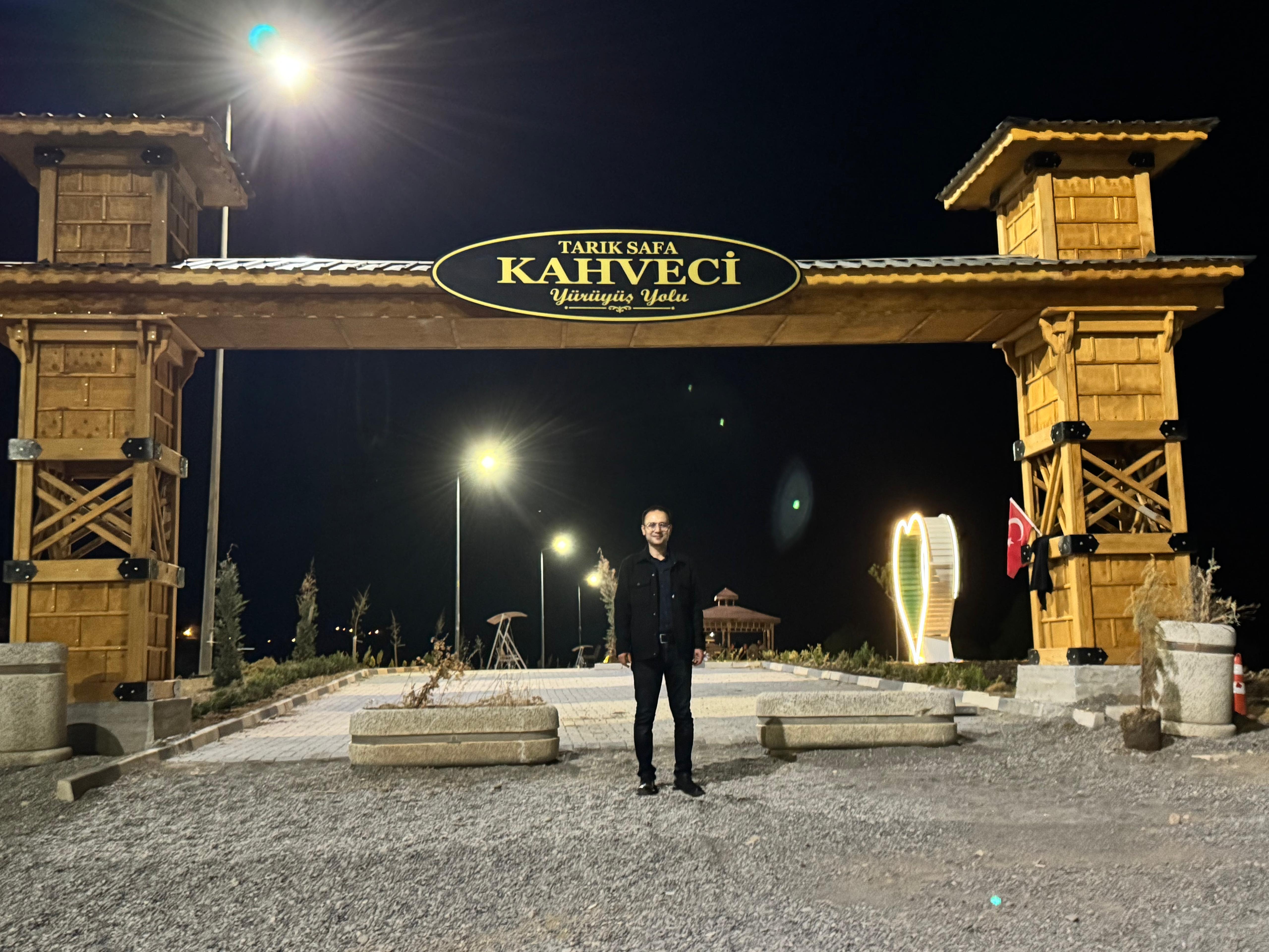 Eski Kaymakam Kahveci'nin adı Gölova'da yürüyüş yoluna verildi