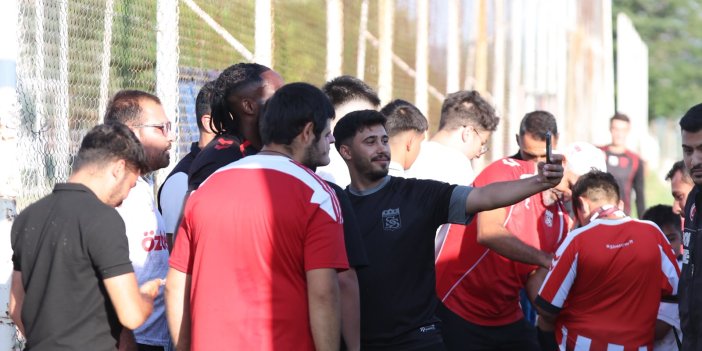 Sivasspor taraftarından sezon öncesi moral ziyareti