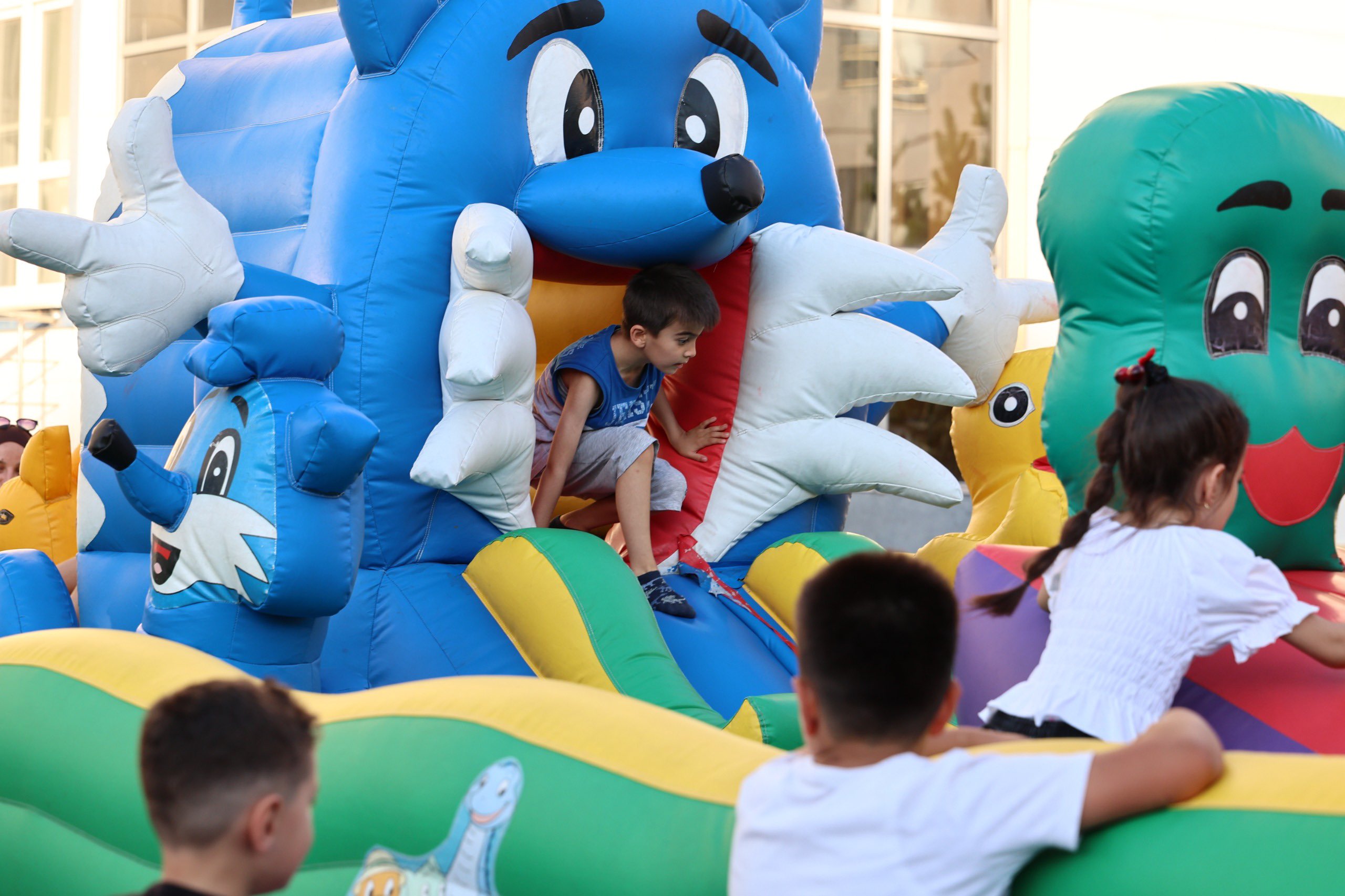 Sivas Belediyesi çocuklara unutulmaz bir gün yaşattı