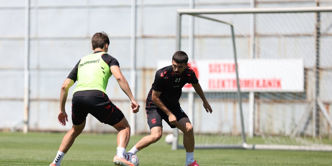 Sivasspor'da Erokspor mesaisi sürüyor