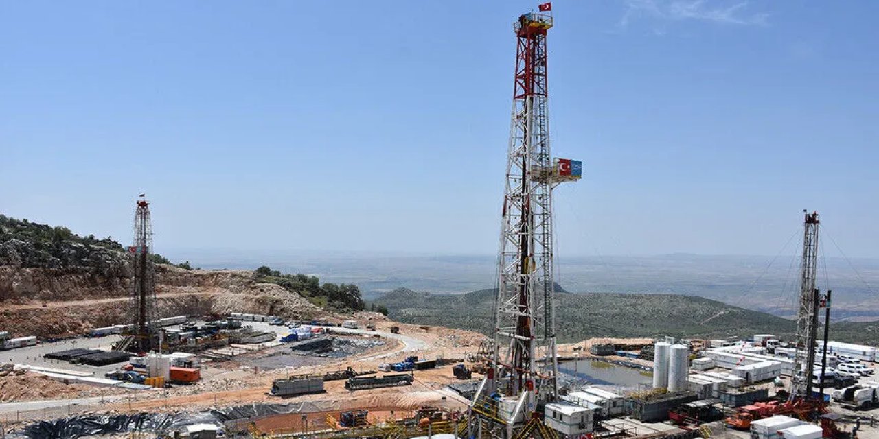 Petrol üretimi 83 bin 300 varile ulaşarak rekor kırdı