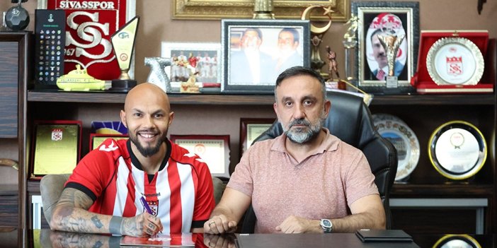 Sivasspor'dan peş peşe transfer hamlesi
