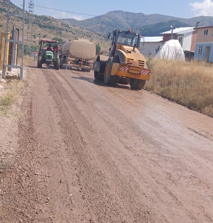 Asarcık-Gülpınar grup yolunda asfalt için altyapı tamamlandı