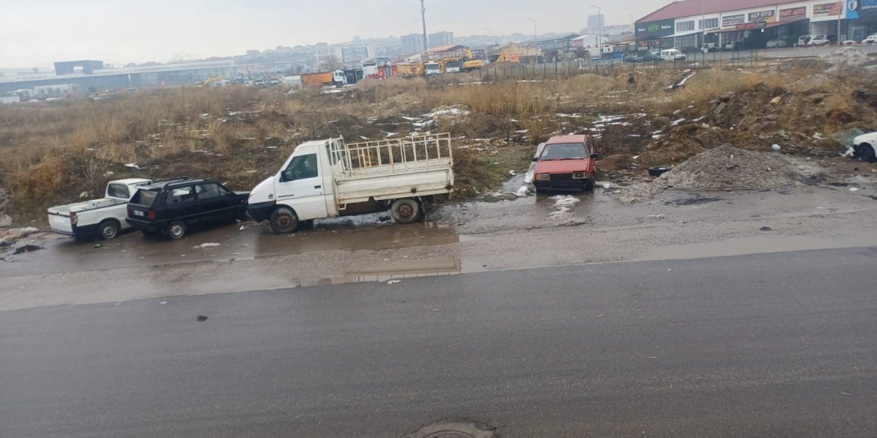 Sivas'ta sanayi sitelerinde atıl araçlar kaldırılıyor