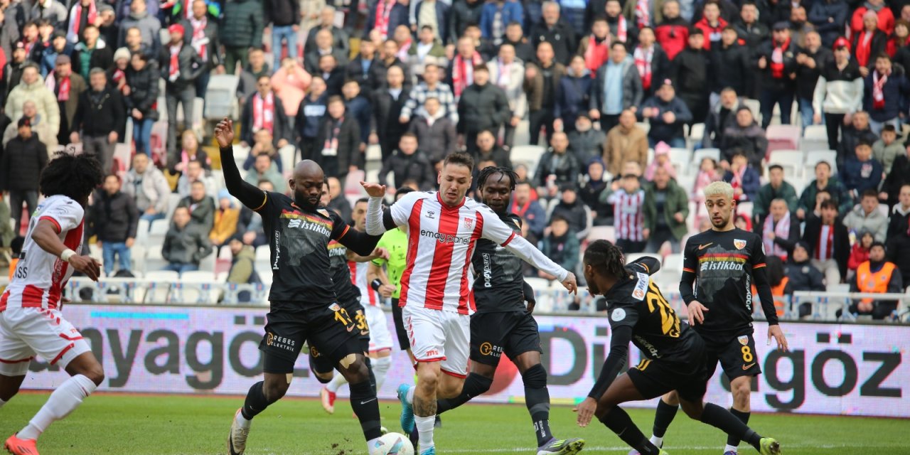 Sivasspor derbide 3 puan hedefliyor