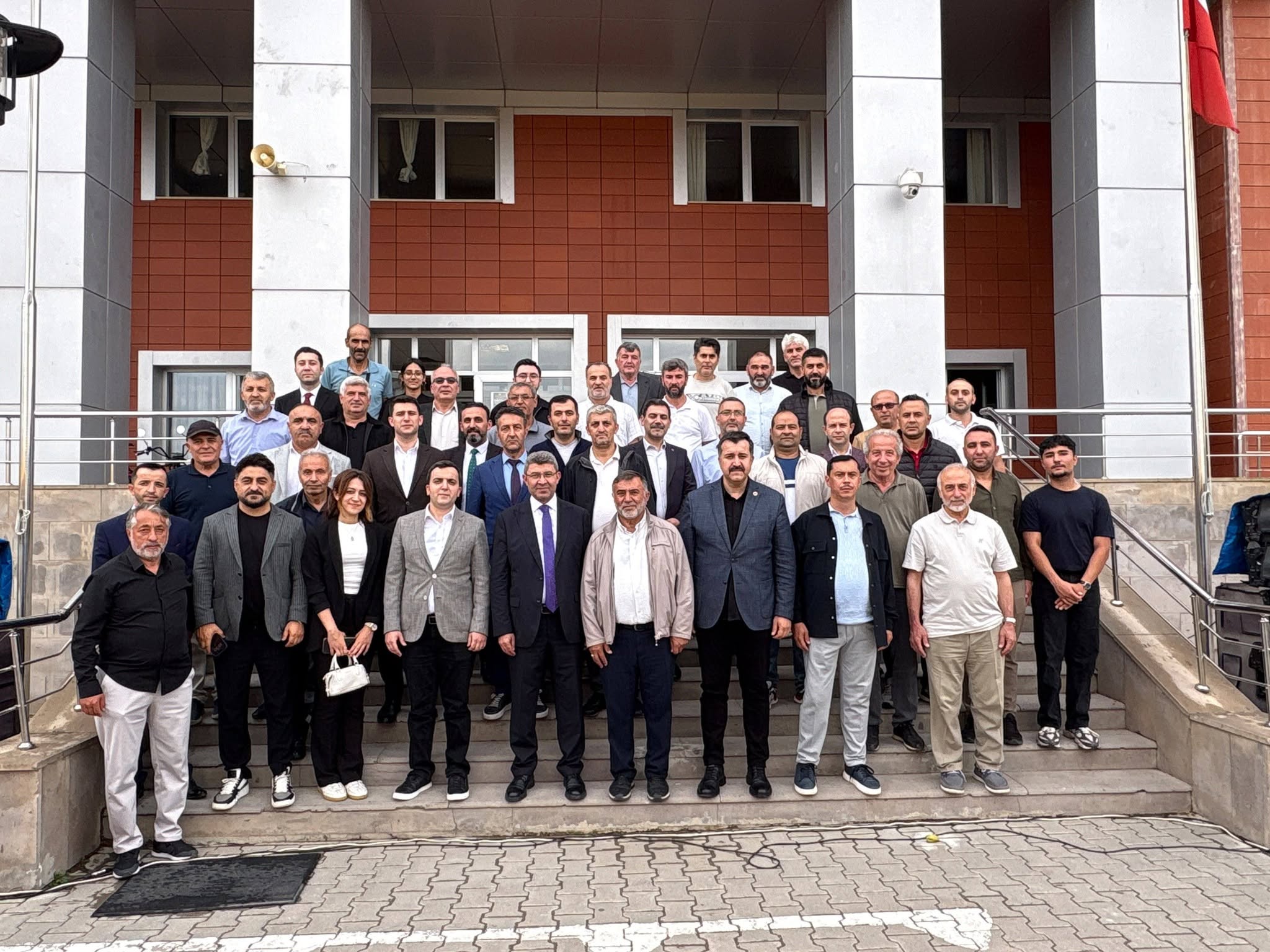 Suşehri’nde mezunlar pilav gününde buluştu