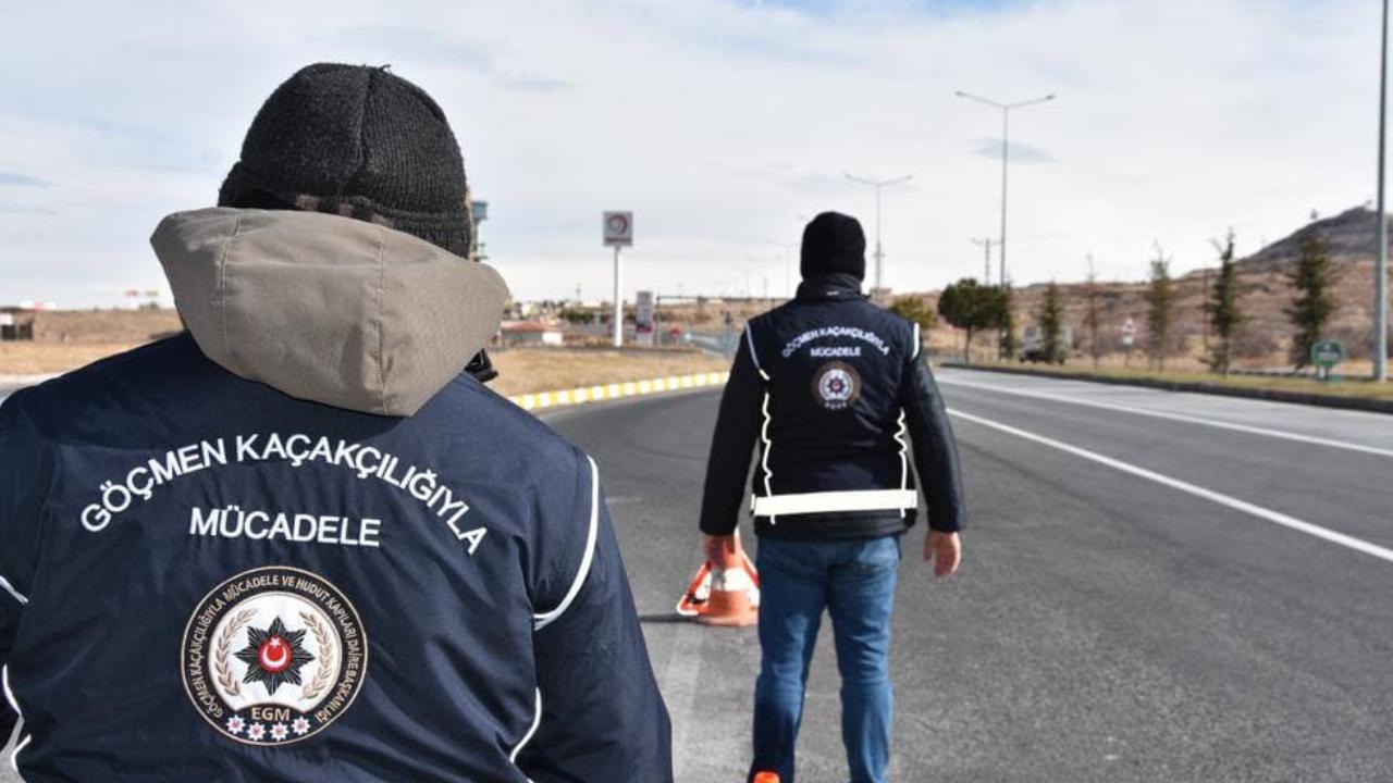 Sivas’tan Nevşehir’e göçmen taşıyan şüpheli tutuklandı