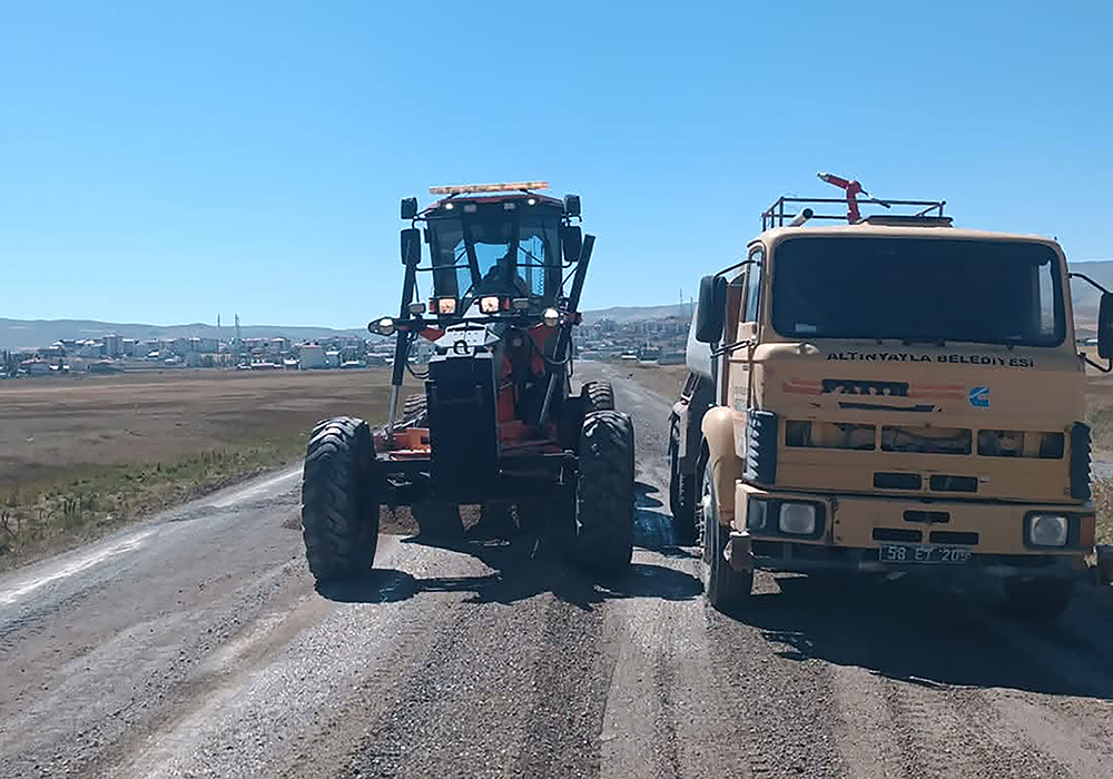 Sivas'ta o yolu kullananlar dikkat! Geçici süre trafiğe kapandı...