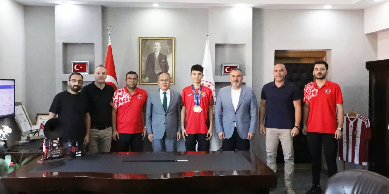 Ertem, Avrupa şampiyonunu kabul etti