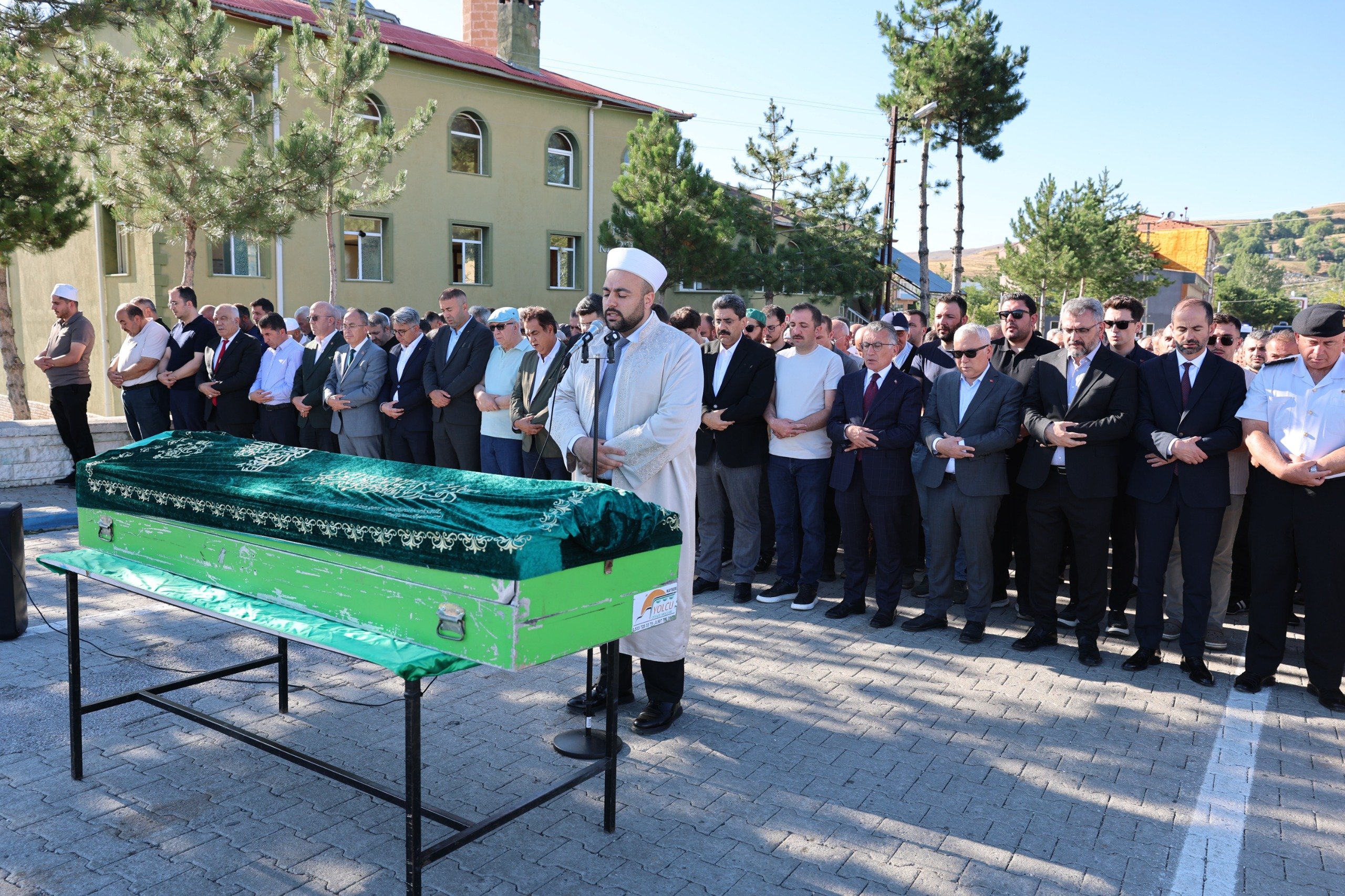 Ali Ürek'in babası Hüseyin Ürek son yolculuğuna uğurlandı