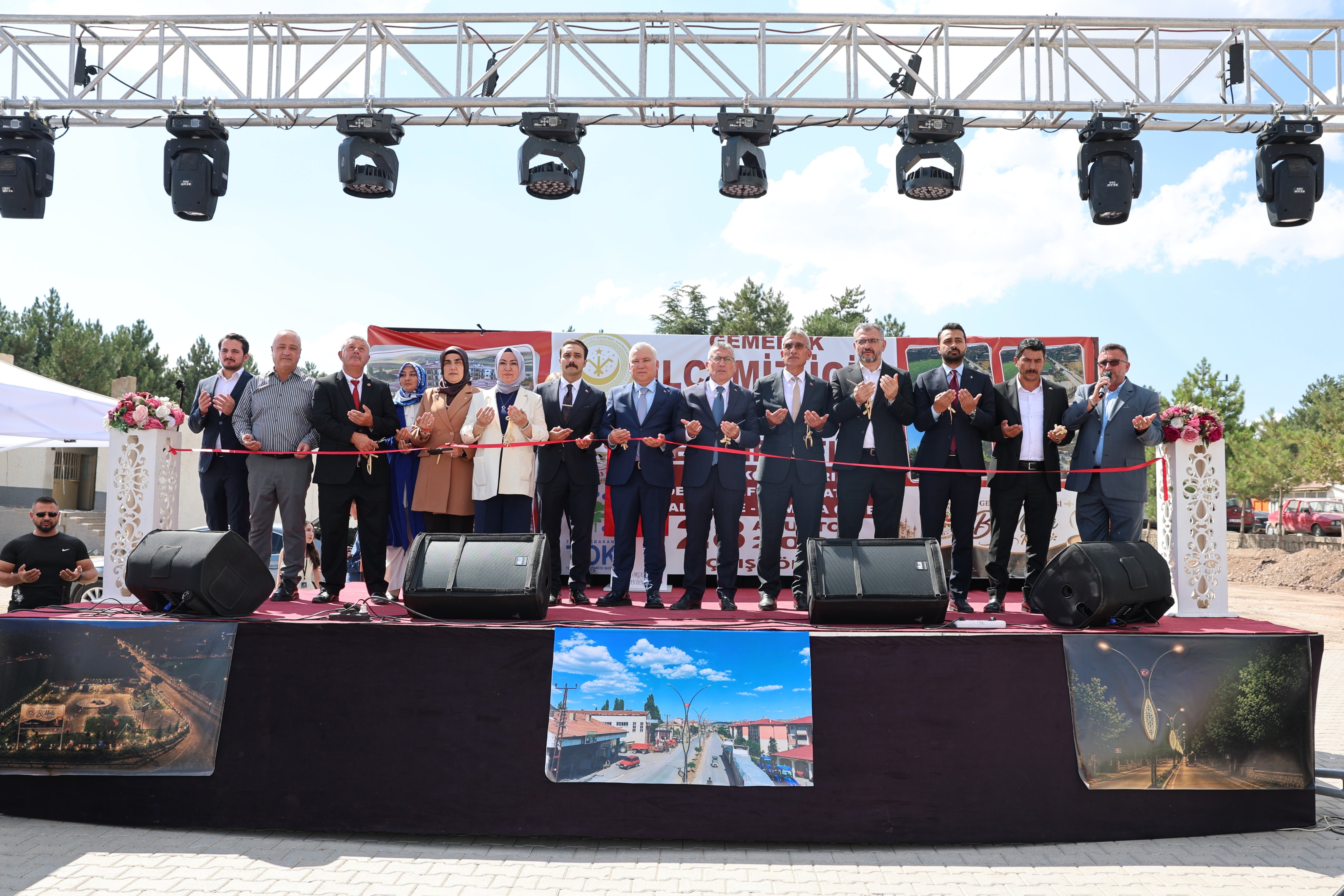 Gemerek’te hem yatırımlar açıldı hem tohum dağıtıldı