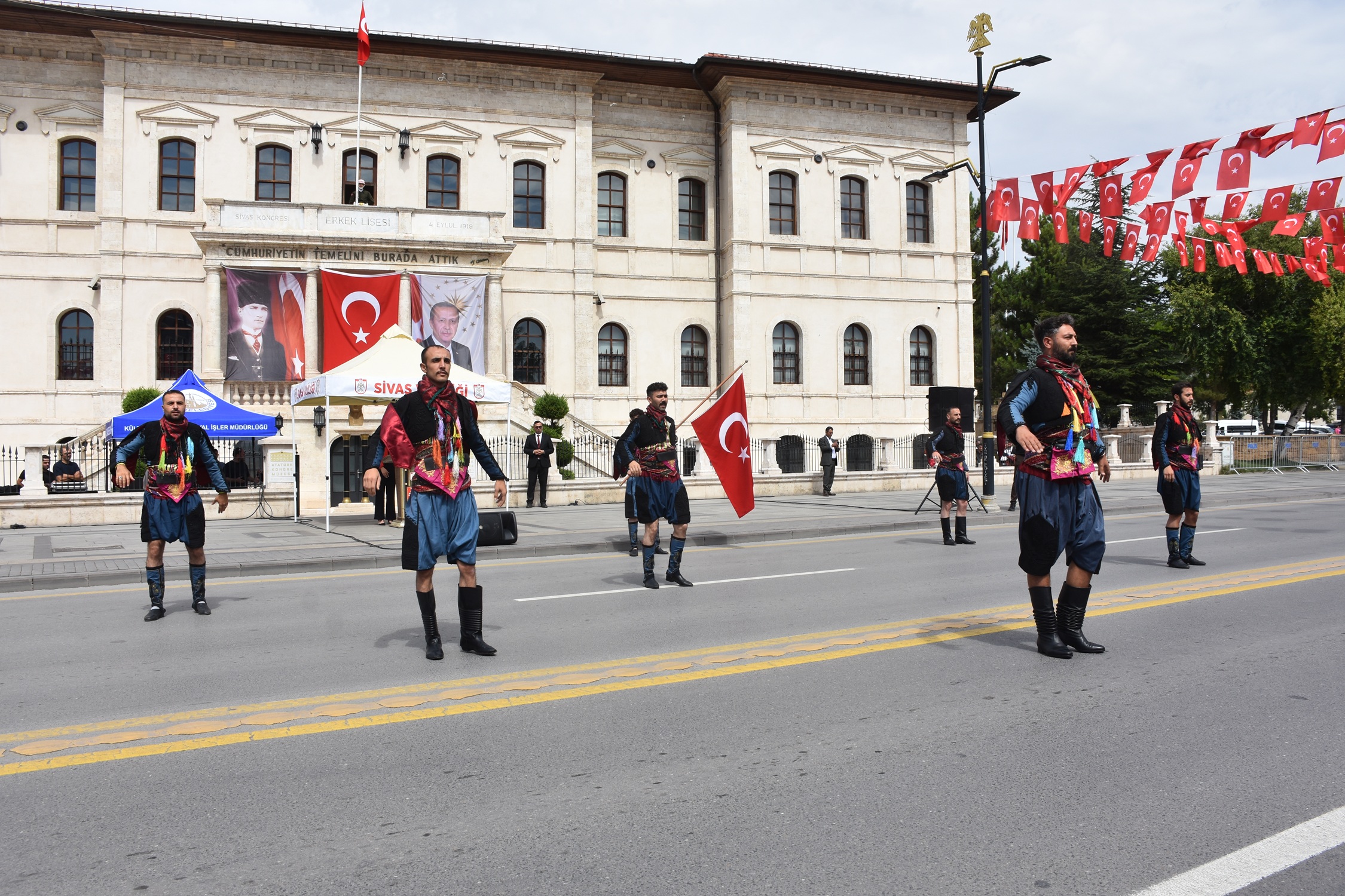 Sivas'ta Zafer Bayramı coşkuyla kutlandı