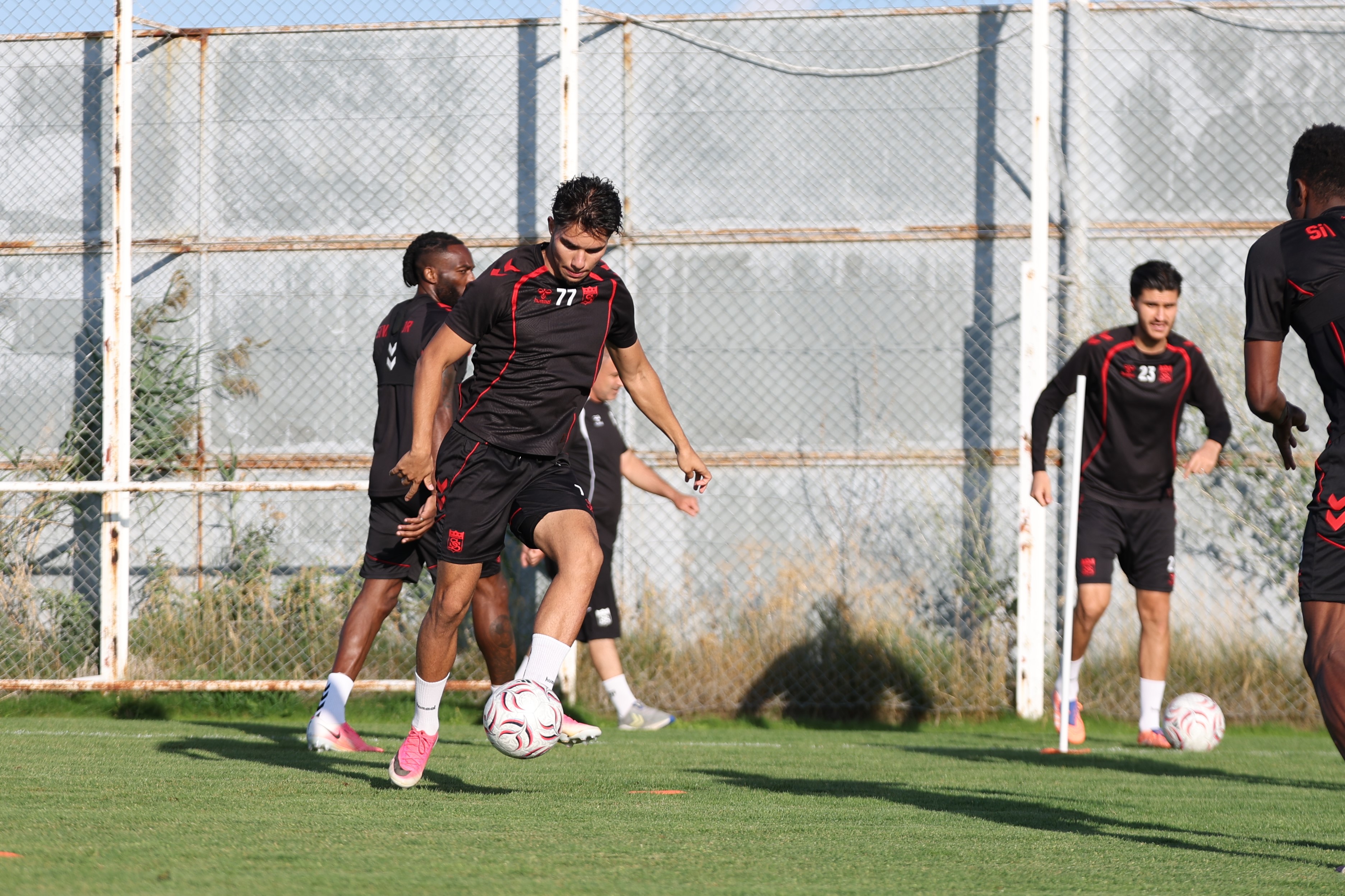 Sivasspor, Mardin 1969 Spor maçının hazırlıklarına başladı