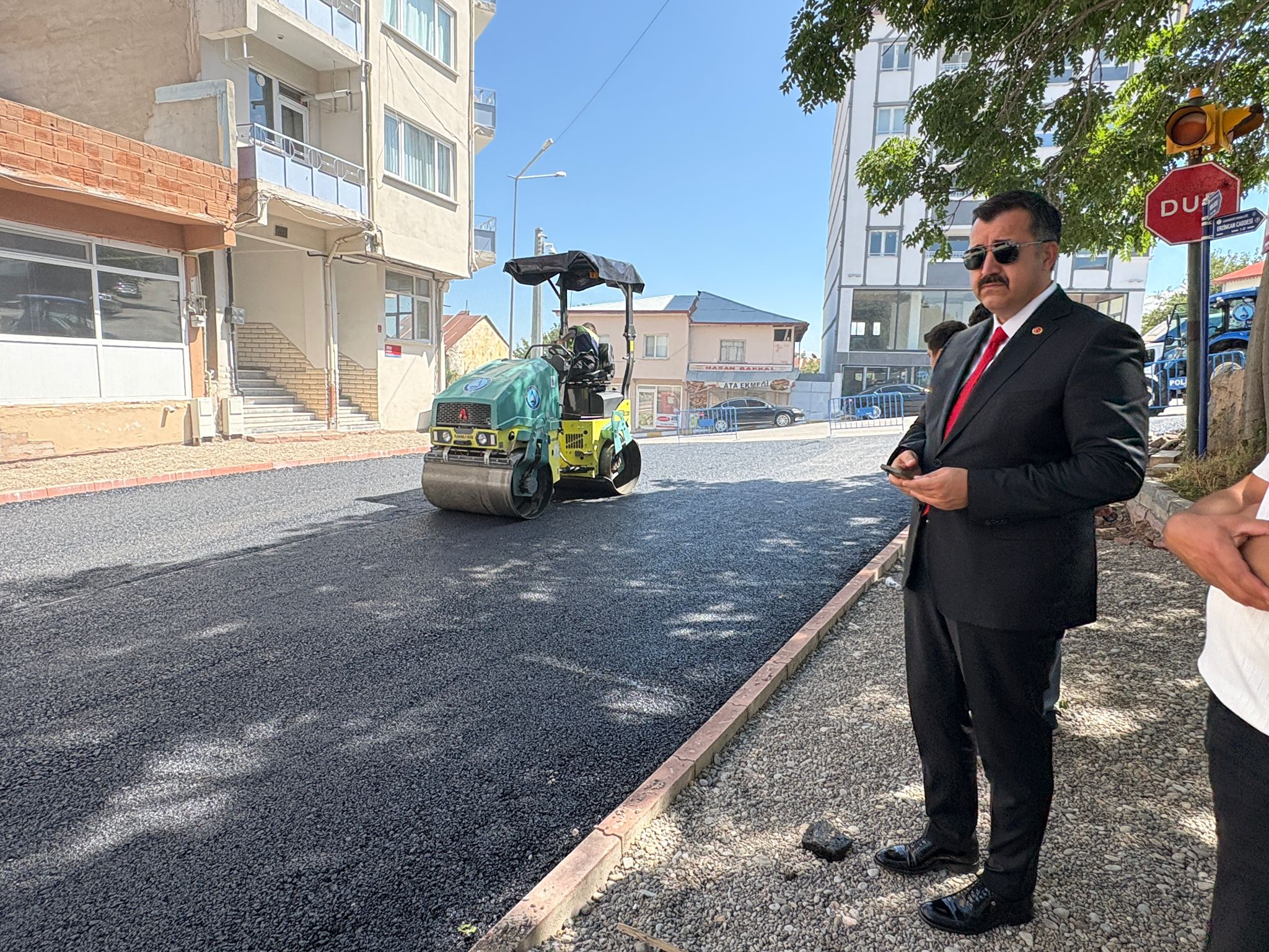 Suşehri’nde yollar yenileniyor