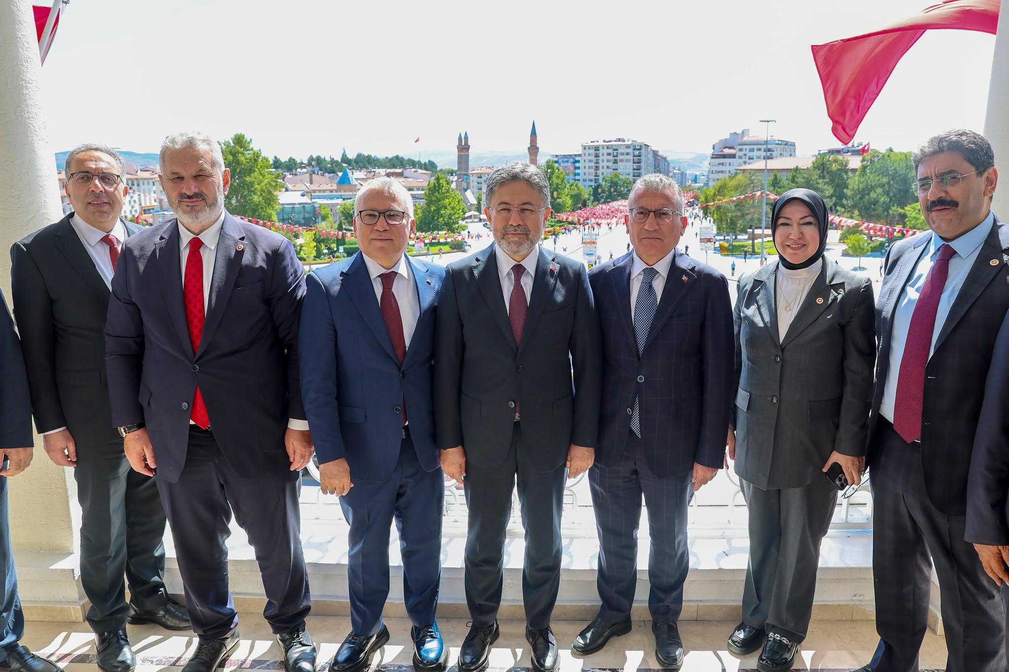 Bakan Yumaklı’dan Sivas Valiliğine ziyaret