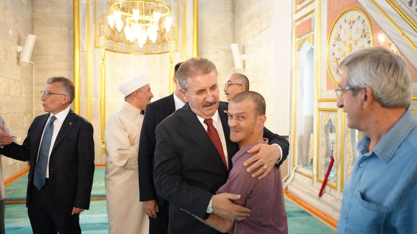 Mustafa Destici Sivas’ta esnaf ve vatandaşlarla buluştu